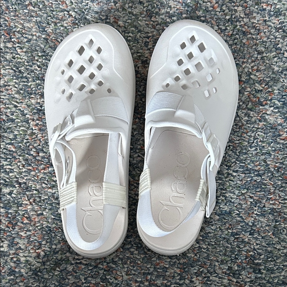 Chaco Women's White Ventilated Adjustable Slide Sandals